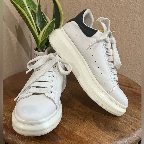 ALEXANDER MCQUEEN SNEAKERS - Picture 1 of 9